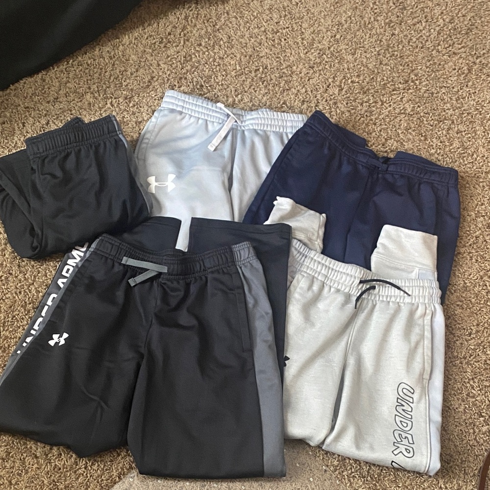Under Armour Kids Sweatpants & Joggers - Black, Gray, Navy